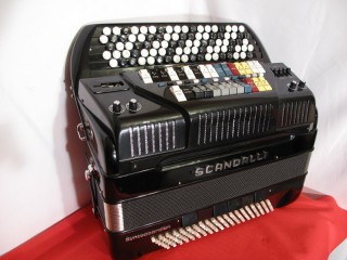 Scandalli C system MIDI accordion with expander